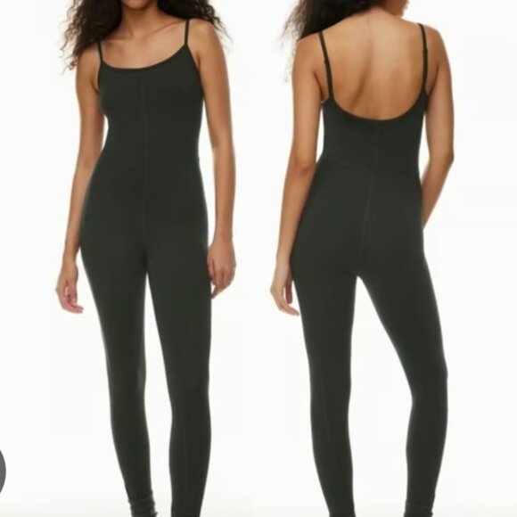 Brand New! Aritzia Freestyle Jumpsuit (Black, Small) - Picture 1 of 6